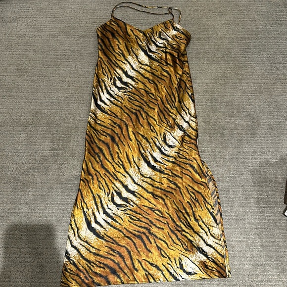 Tiger print top shop silk dress - Picture 1 of 2
